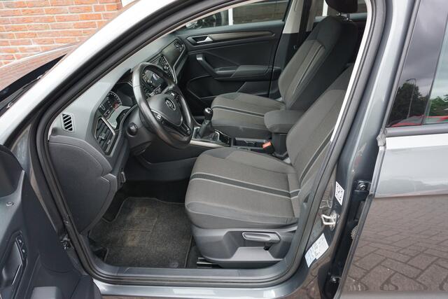 Volkswagen T-Roc 1.0 TSI Style Trekhaak | ACC | ECC | Stoelverw. * All in prijs *