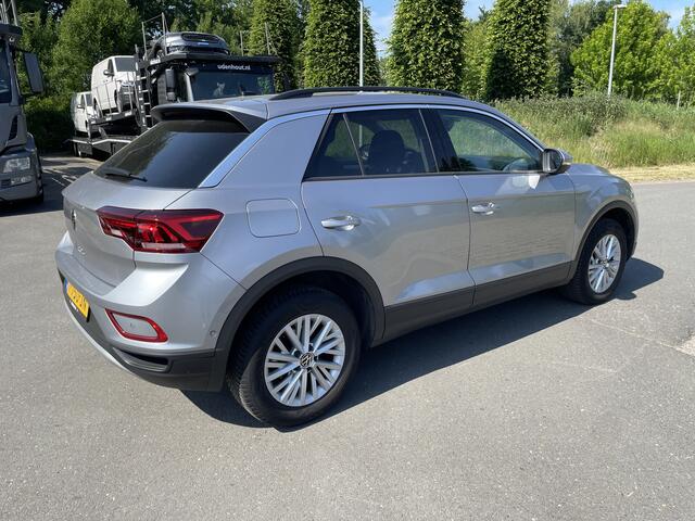 Volkswagen T-Roc 1.5 TSI 150pk Life DSG / Navigatie / Camera / Parkeerhulp