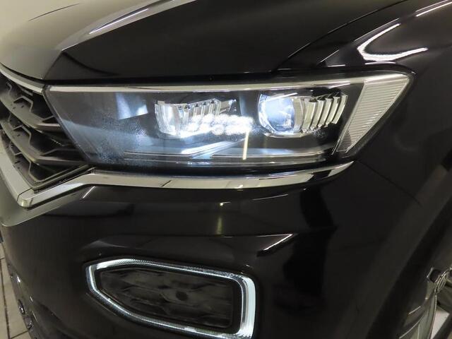 Volkswagen T-Roc 1.5 TSI Sport R-Line Automaat Navi Trekhaak Adap Cruise NL-Auto Dealeronderhouden