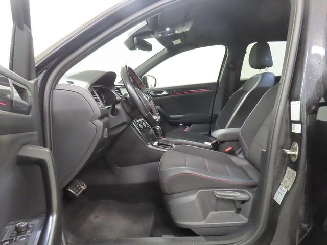 Volkswagen T-Roc 1.5 TSI Sport R-Line Automaat Navi Trekhaak Adap Cruise NL-Auto Dealeronderhouden