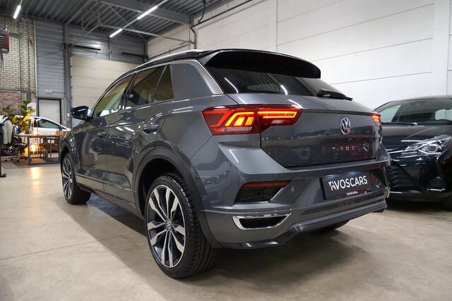 Volkswagen T-Roc 1.5 TSI R-Line * Trekhaak - Virtual - Camera - 19" - LED - ACC - Lane *