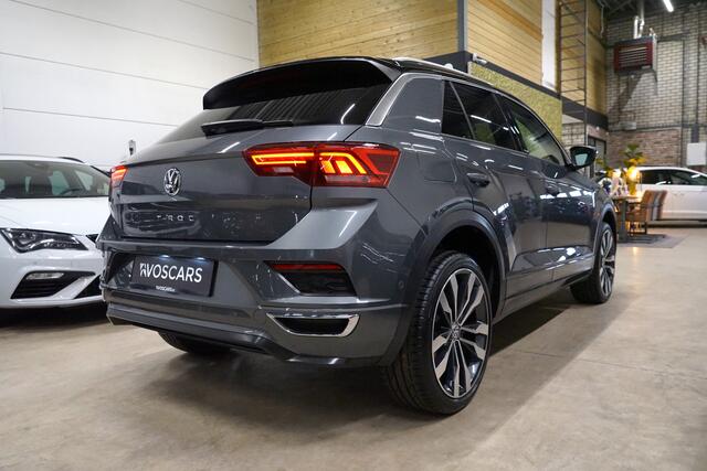 Volkswagen T-Roc 1.5 TSI R-Line * Trekhaak - Virtual - Camera - 19" - LED - ACC - Lane *