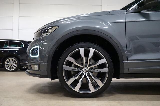 Volkswagen T-Roc 1.5 TSI R-Line * Trekhaak - Virtual - Camera - 19" - LED - ACC - Lane *