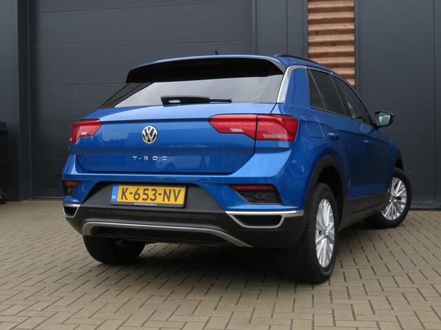 Volkswagen T-Roc 1.0 TSI Style Airco ACC Cr-Control CarPlay Stoelverwarming
