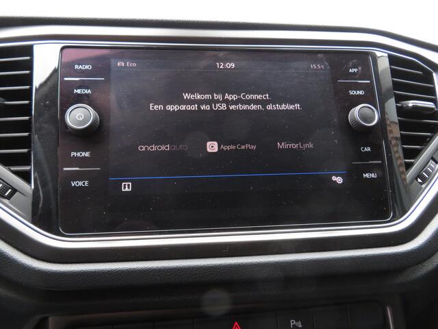 Volkswagen T-Roc 1.0 TSI Style Airco ACC Cr-Control CarPlay Stoelverwarming