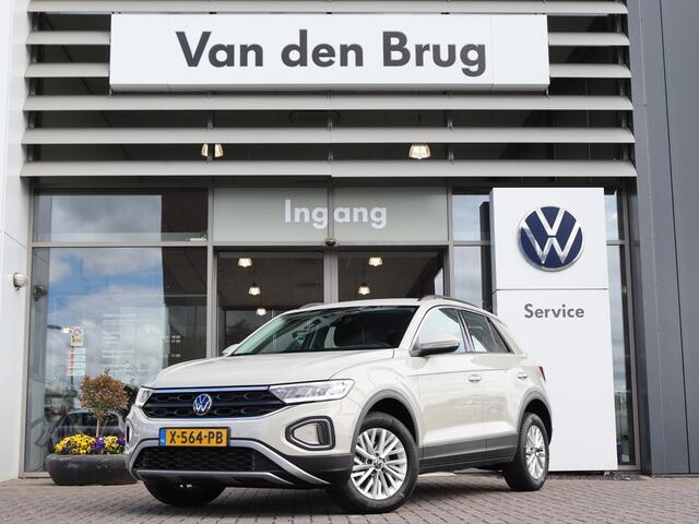 Volkswagen T-Roc 1.0 TSI 110 pk Life Business | Navigatie | App Connect | PDC | LED | Stoelverwarming | Climatronic | DAB | 16'' LM | Fabrieksgarantie tot 10-01-2028 of 100.000km |