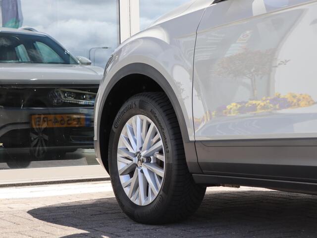 Volkswagen T-Roc 1.0 TSI 110 pk Life Business | Navigatie | App Connect | PDC | LED | Stoelverwarming | Climatronic | DAB | 16'' LM | Fabrieksgarantie tot 10-01-2028 of 100.000km |