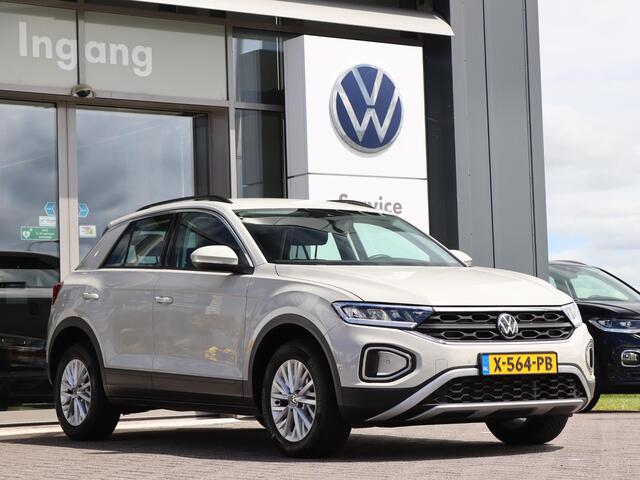 Volkswagen T-Roc 1.0 TSI 110 pk Life Business | Navigatie | App Connect | PDC | LED | Stoelverwarming | Climatronic | DAB | 16'' LM | Fabrieksgarantie tot 10-01-2028 of 100.000km |