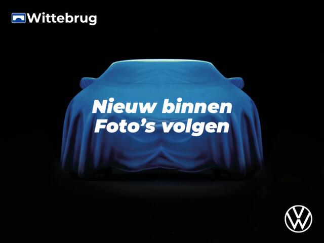 Volkswagen T-Roc 1.5 TSI 150pk DSG Style / Panoramadak / Digital Cockpit Pro / 18" LMV / Navi / Camera / Keyless / Alarm / Stoelverwarming / Beats Audio / Dode Hoek / IQ LED Matrix / Zwart Dak