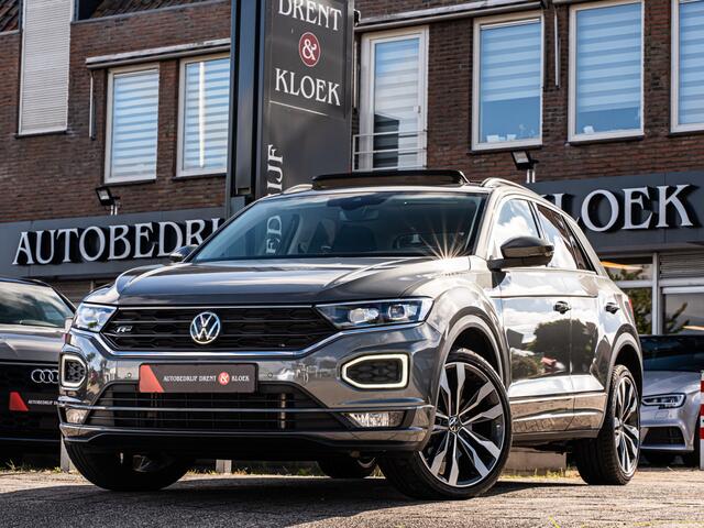 Volkswagen T-Roc 1.5 TSI Sport Business R-Line PANO 19 INCH VIRTUAL DASH LED DODEHOEK ADAP CRUISE TREKHAAK