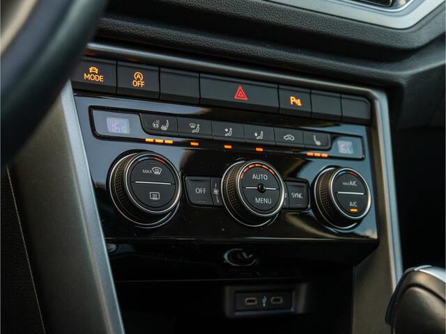 Volkswagen T-Roc 1.5 TSI Sport Business R-Line PANO 19 INCH VIRTUAL DASH LED DODEHOEK ADAP CRUISE TREKHAAK