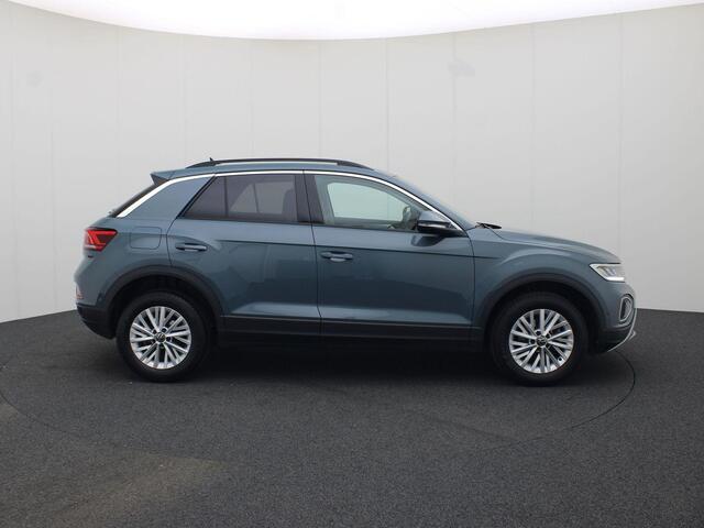 Volkswagen T-Roc 1.0TSI/116PK Life · Navigatie · Stoelverwarming · Parkeersensoren · Garantie tot juli 2026