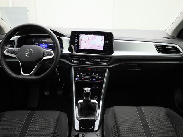 Volkswagen T-Roc 1.0TSI/116PK Life · Navigatie · Stoelverwarming · Parkeersensoren · Garantie tot juli 2026