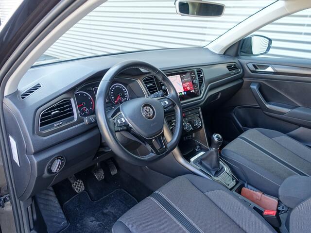 Volkswagen T-Roc 1.0 TSi Style I NL-Auto I Airco I Cruise I Android/Apple I Trekhaak I