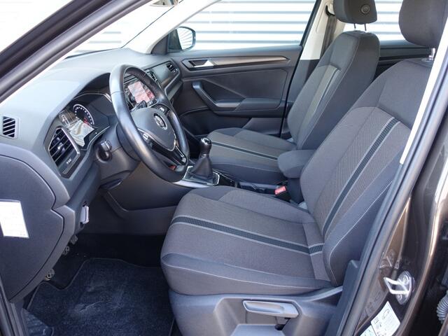Volkswagen T-Roc 1.0 TSi Style I NL-Auto I Airco I Cruise I Android/Apple I Trekhaak I