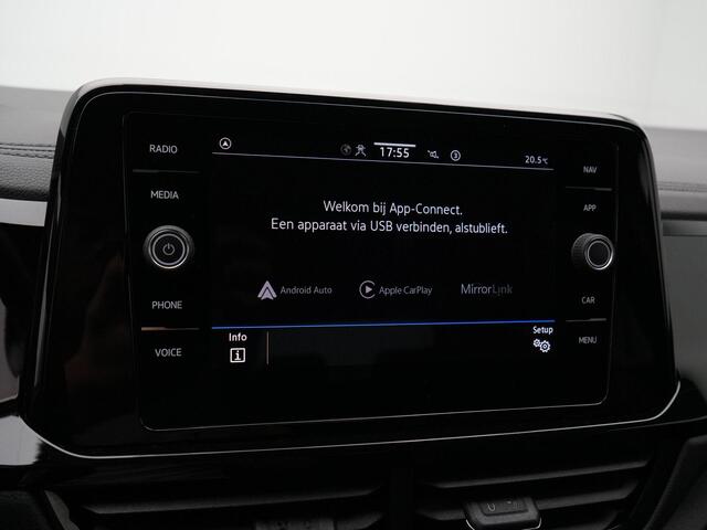 Volkswagen T-Roc 1.5 TSI 150 pk DSG R-Line | IQ Light | Achteruitrijcamera | Stoelverwarming | Apple Carplay / Android Auto | Keyless Entry