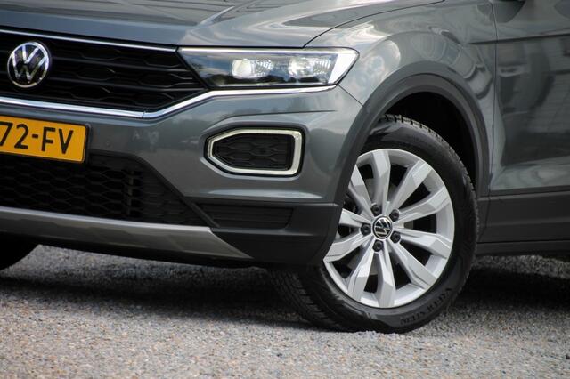 Volkswagen T-Roc 1.0 TSI Style - 110 pk **Led / Active info / Navi / PDC