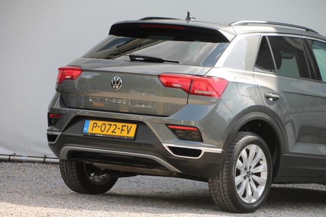 Volkswagen T-Roc 1.0 TSI Style - 110 pk **Led / Active info / Navi / PDC