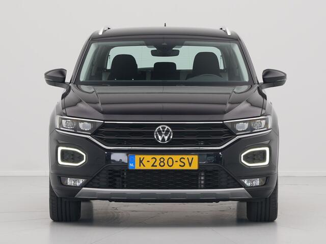 Volkswagen T-Roc 1.5 TSI 150pk DSG Sport Navigatie ACC Camera Executive