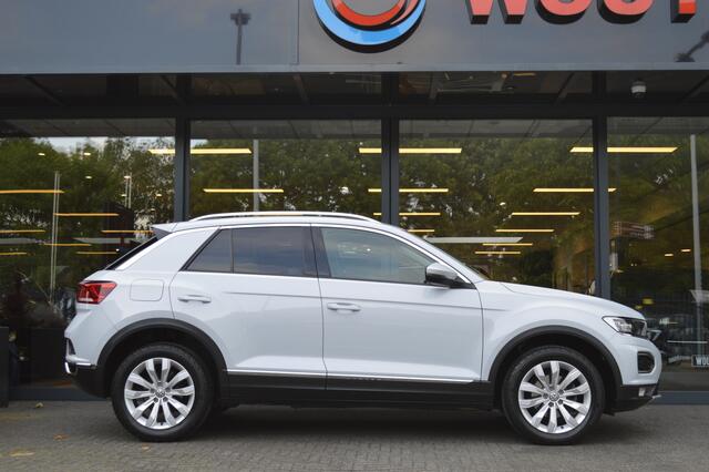 Volkswagen T-Roc 1.5 TSI Sport DSG Led Virtual Acc Camera Keyless CarPlay Pdc