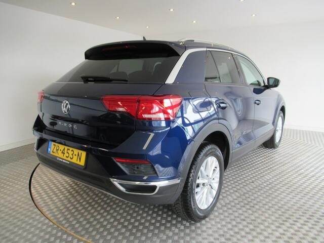 Volkswagen T-Roc 1.5 TSI Style Automaat, Navigatie, Cruise control