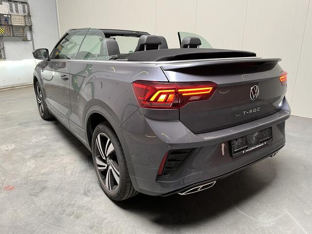 Volkswagen T-Roc Cabrio 1.5 TSI R-Line / AUTOMAAT/ 2X R-LINE/ APP-CONNECT/ PARK. SENSOREN + CAMERA/ RIJ-MODI/ NAVI/ CLIMA/ DIGITAL DASH/ ADAPT. CRUISE/ 19" LMV/ KEYLESS/ MATRIX
