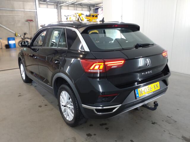Volkswagen T-Roc 1.0 TSI Style | Verwacht | Trekhaak | Clima | Camera | ACC |