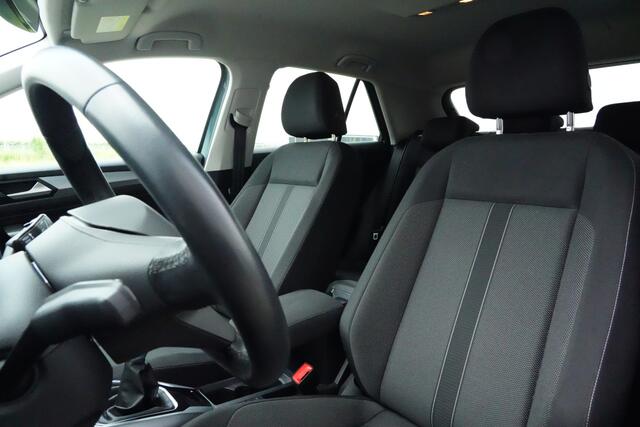 Volkswagen T-Roc 1.5 TSI Life Business 150pk AppleCarplay/Cruise/ParkAssist