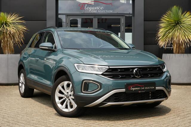 Volkswagen T-Roc 1.5 TSI Life Business 150pk AppleCarplay/Cruise/ParkAssist