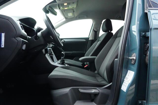 Volkswagen T-Roc 1.5 TSI Life Business 150pk AppleCarplay/Cruise/ParkAssist