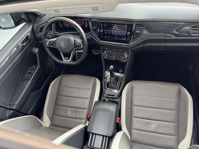 Volkswagen T-Roc 1.5 TSI Sport DSG PANO KEYLESS BLIND ACC