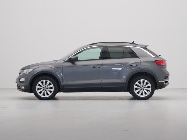 Volkswagen T-Roc 1.0 TSI 110pk Style Executive Getint glas Navigatie Adaptieve Cruise PDC 217
