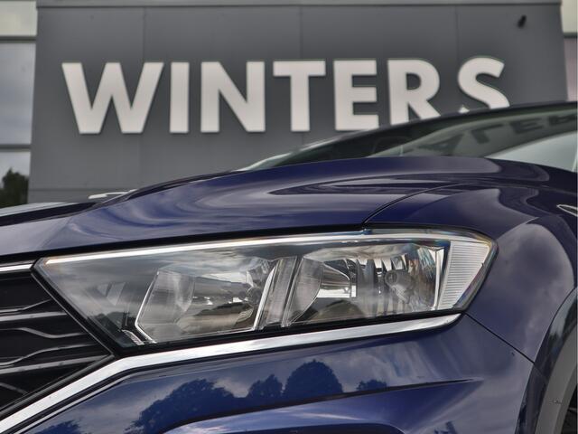 Volkswagen T-Roc 1.5 TSI Style Business Automaat | Camera | Automaat | Trekhaak | PDC | Stoelverw. |