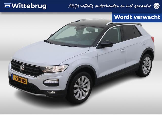 Volkswagen T-Roc 1.0 TSI Style / CAMERA/ GETINT GLAS/ NAVI/ CLIMA/ 17" LMV