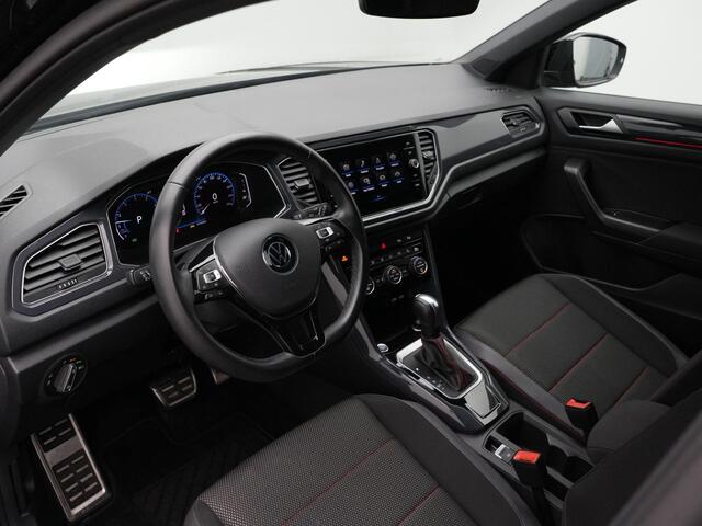 Volkswagen T-Roc 1.5 TSI 150 pk DSG Sport Business R / R-Line | Panoramadak | Trekhaak | Achteruitrijcamera | Navigatie | Stoelverwarming