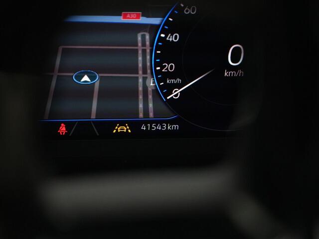 Volkswagen T-Roc 1.5 TSI 150 pk DSG Sport Business R / R-Line | Panoramadak | Trekhaak | Achteruitrijcamera | Navigatie | Stoelverwarming