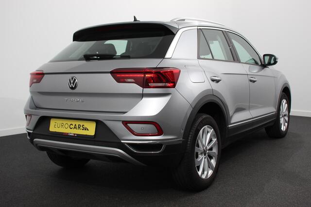 Volkswagen T-Roc 1.5 TSI 150pk DSG Style Navigatie Apple Carplay/Android Auto Parkeersensoren Camera Adaptive Cruise Control Park Assist Stoel- en stuurverwarming Elektrische achterklep LED-koplampen