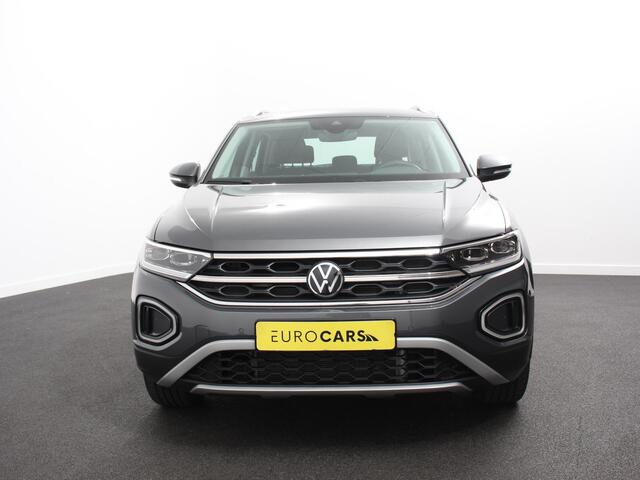 Volkswagen T-Roc 1.5 TSI 150pk DSG Style Navigatie Apple Carplay/Android Auto Digitale Cockpit Climate Control Lichtmetalen velgen
