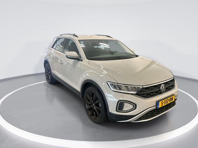 Volkswagen T-Roc 1.5 Tsi 150pk DSG Life · Apple/Android Car Play · Navi · P-Sensoren · Park Assist · Verkeersbord Herkenning · 18'' Inch · Garantie t/m 18-01-2027 of 100.000km