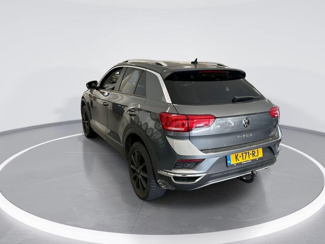 Volkswagen T-Roc 1.5 Tsi 150pk DSG Style · Apple/Android Car Play · Camera · Trekhaak · P-Sensoren · Navi · 18'' Inch ·