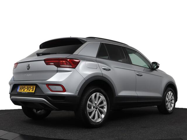 Volkswagen T-Roc 1.5 TSI 150 PK Business Edition DSG | NIEUWE AUTO! | Navi | CarPlay | LED | DAB+ - RIJKLAAR