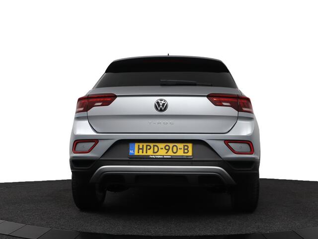 Volkswagen T-Roc 1.5 TSI 150 PK Business Edition DSG | NIEUWE AUTO! | Navi | CarPlay | LED | DAB+ - RIJKLAAR