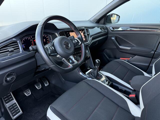 Volkswagen T-Roc 1.0 TSI Sport Carplay/Camera/17inch.