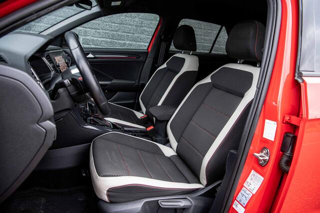 Volkswagen T-Roc 1.5 TSi 150 pk DSG-7 R-Line | Full LED | Camera | Virtual Cockpit