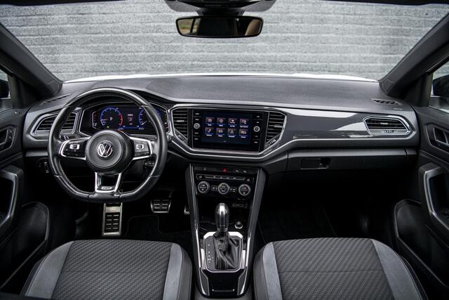 Volkswagen T-Roc 1.5 TSi 150 pk DSG-7 R-Line | 2x R-Line | Full LED | Camera | Navigatie