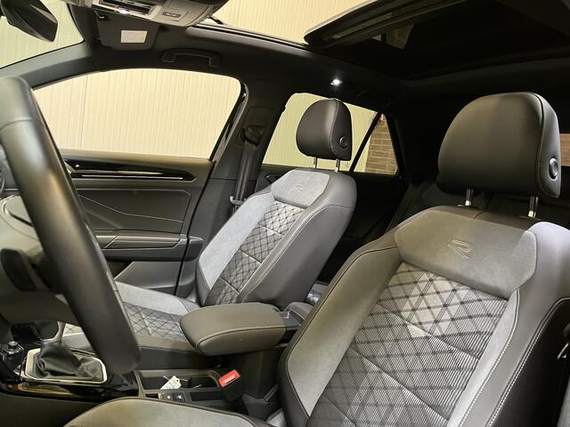 Volkswagen T-Roc 1.5 TSI R-Line / AUTOMAAT/ PANO/ 2X R-LINE/ GARANTIE TM 12-2028/ PARK. SENSOREN + CAMERA/ APP-CONNECT/ ADAPT. CRUISE/ KEYLESS/ 19" LMV/ STOEL-STUUR VERWARM.