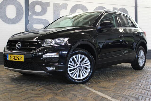 Volkswagen T-Roc 1.0 TSI Style | Incl. 12 maanden garantie | Adaptieve cruise control | Climate control | Apple carplay/Android auto | DAB radio | Navigatie | Parkeersensoren |