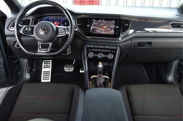 Volkswagen T-Roc 1.5 TSI Sport Business R O.a; PDC, Clima, ACC, Navi, Carplay, DAB, Digitaal dashboard, Rijklaar, Etc. All-in prijs!