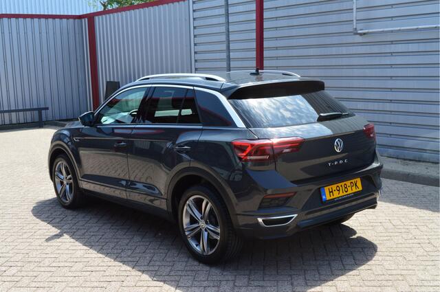 Volkswagen T-Roc 1.5 TSI Sport Business R O.a; PDC, Clima, ACC, Navi, Carplay, DAB, Digitaal dashboard, Rijklaar, Etc. All-in prijs!