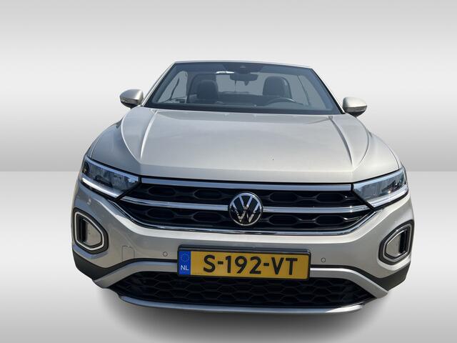 Volkswagen T-Roc Cabrio 1.0 TSI Style LED / Navigatie / Climate Control / Parkeersensoren / Donker Glas / 18" LMV